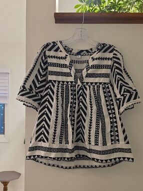 Black and White Patterned Top